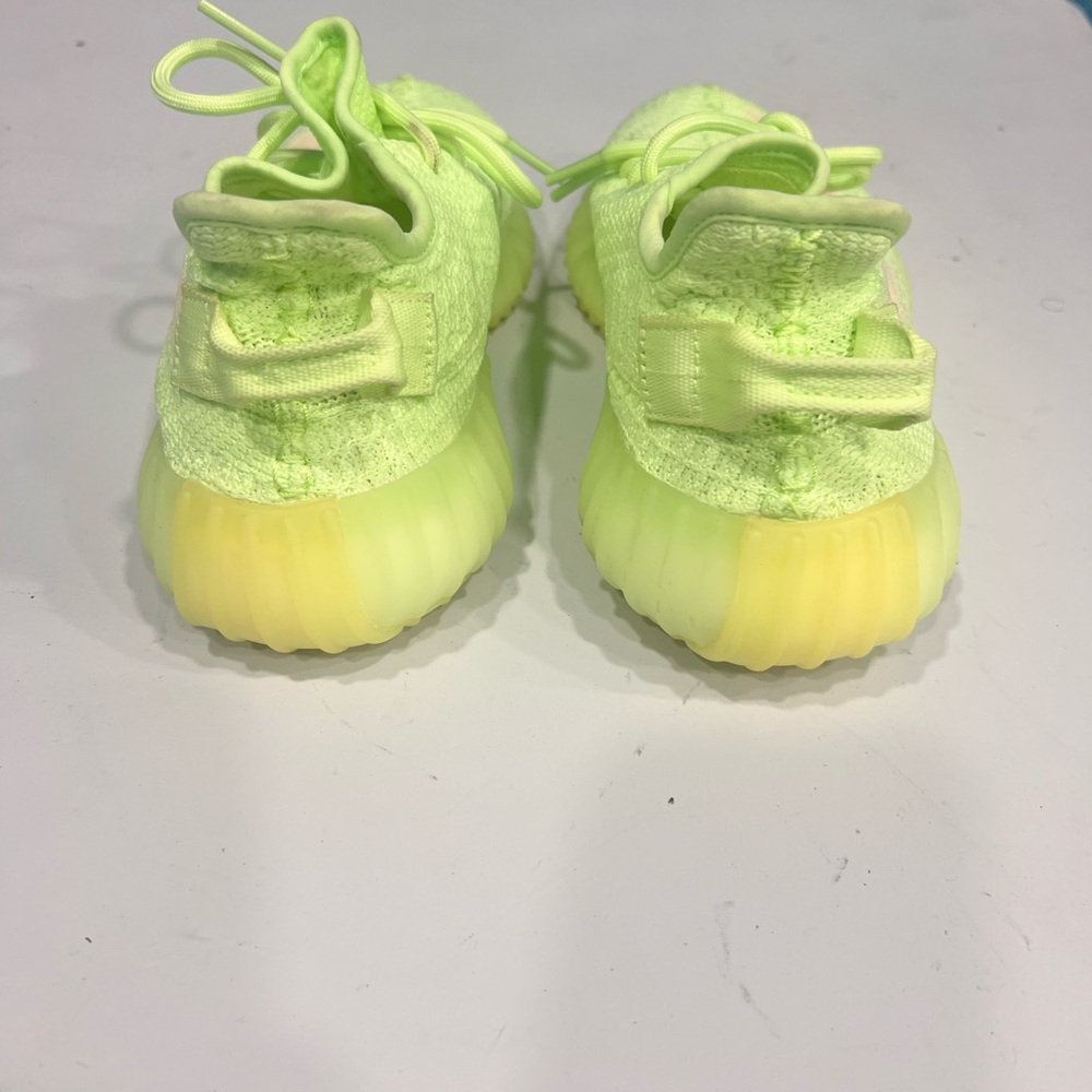 Adidas Yeezy Boost 350 V2 Glow - Picture 3 of 8